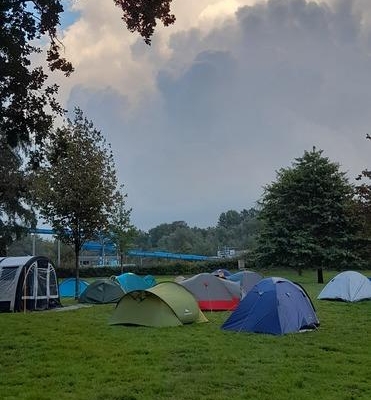 Zelten Wettkampfgruppen Schwimmer des EMTV